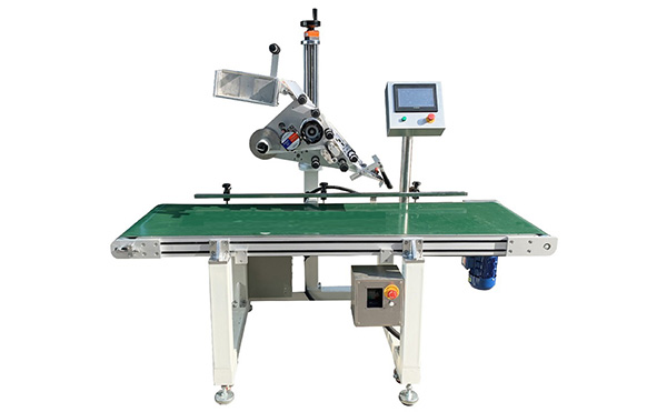 平面貼標(biāo)機(jī):瞬間提升產(chǎn)品形象!